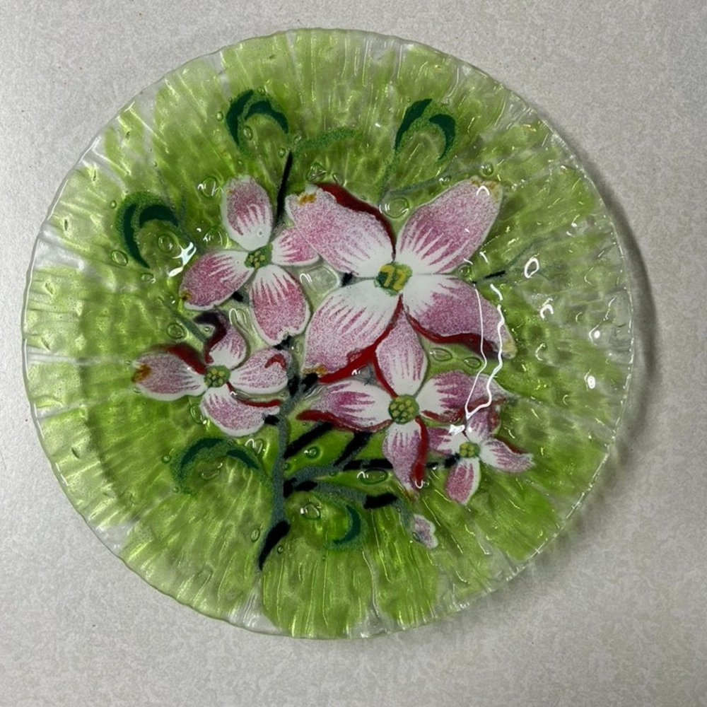Sydenstricker Fused Art Glass Plate Red & White Flowers , Leaves On Green 9.75”